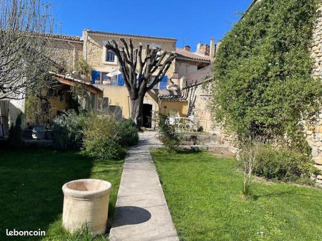 Maison de ville 4 pièces 196 m²