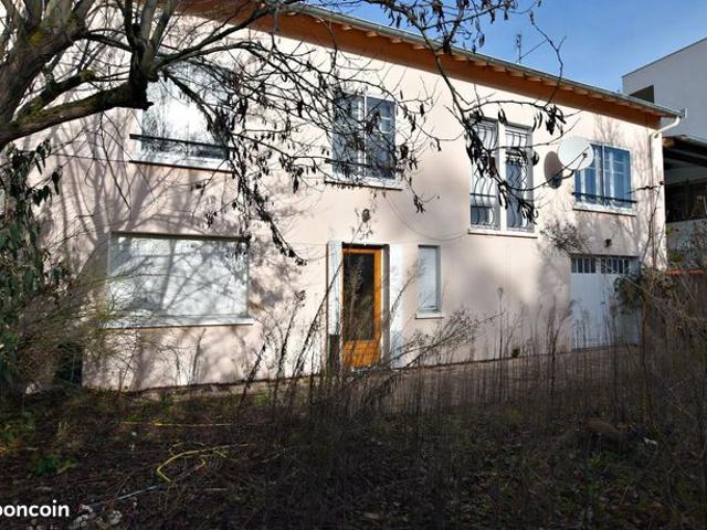 Maison de ville 4 pièces 240 m²