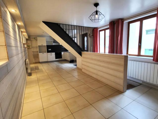 Maison de ville 4 pièces 66 m2 Centre ville de Montreuil