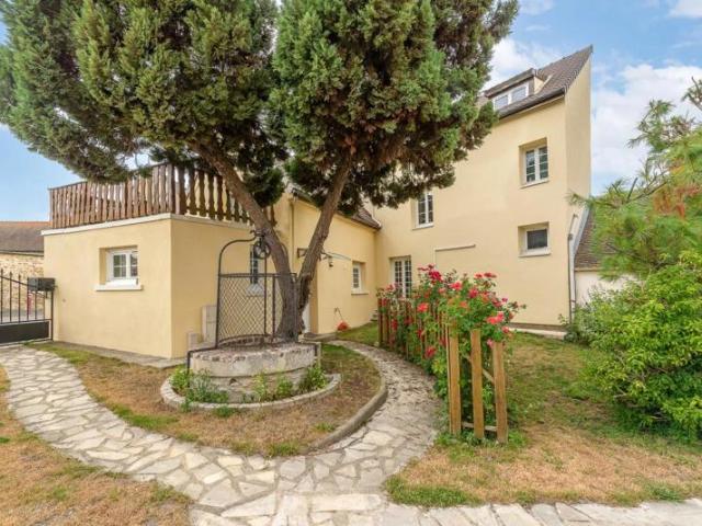 Maison de ville 4 pièces de 127 m² à Villeneuve sous Dammartin