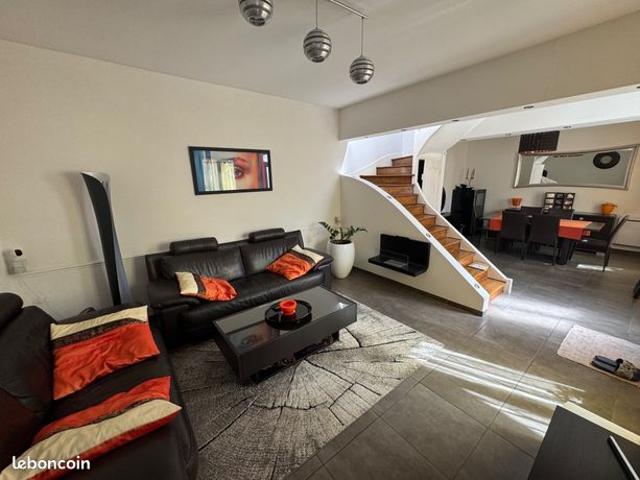 Maison de ville 5 pièces 145 m²