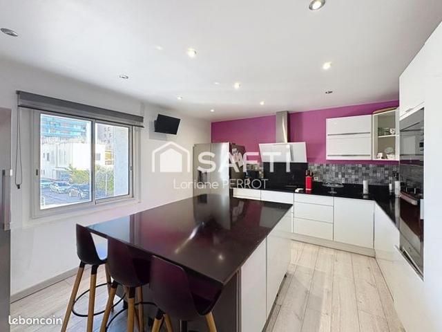 Maison de ville 5 pièces 197 m²
