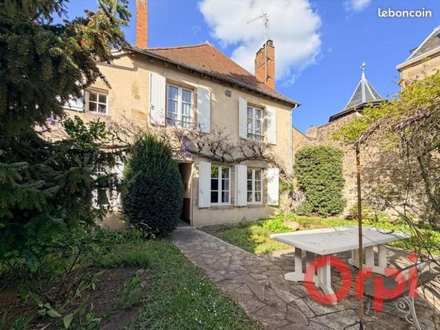 Maison de ville 7 pièces 205 m²