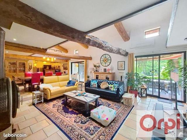 Maison de ville 5 pièces 215 m²