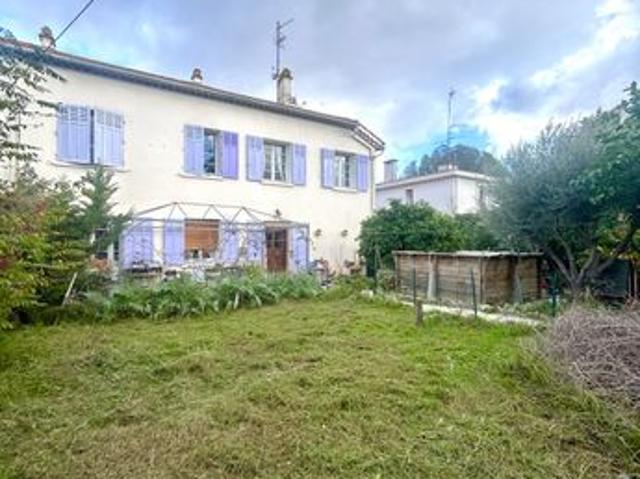 Maison de ville 5 pièces 220 m²