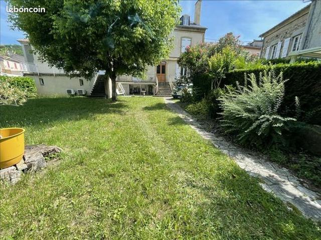Maison de ville 5 pièces 256 m²