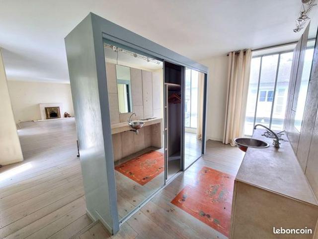Maison de ville 5 pièces 325 m²