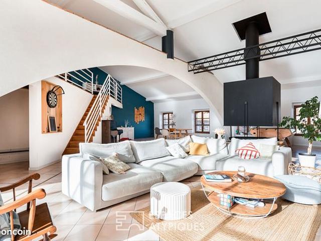 Maison de ville 5 pièces 372 m²