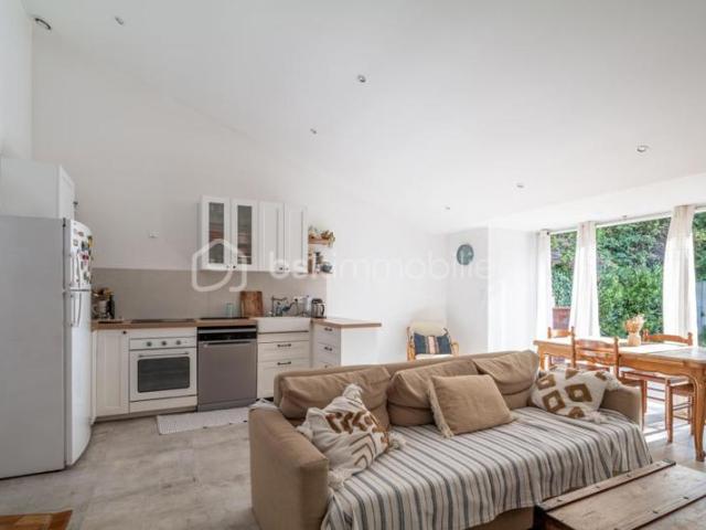 MAISON 5P — 118 M² — VOLUMES ET LUMIÈRE