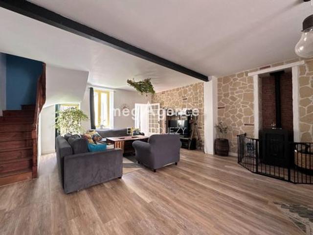 Maison de ville 6 pièces, 3 chambres, volumes