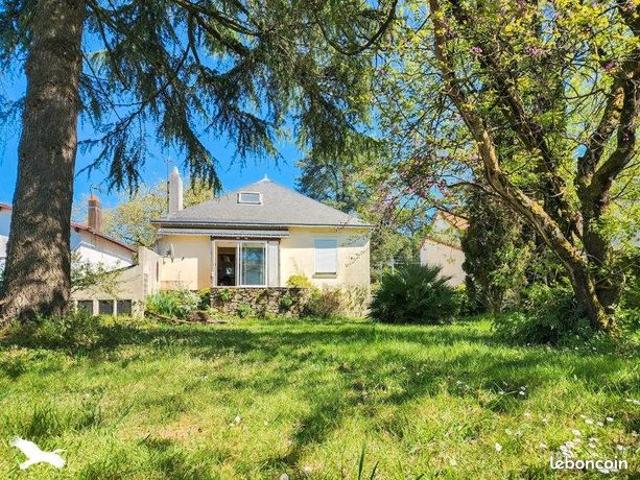 Maison de ville 6 pièces 180 m²