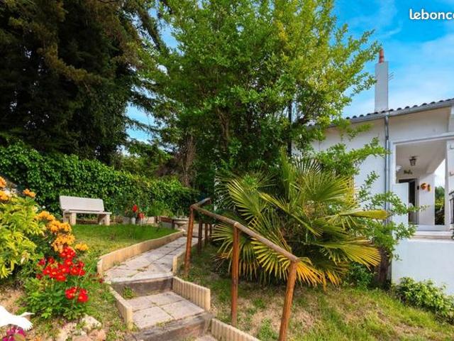 Maison de ville 6 pièces 130 m²