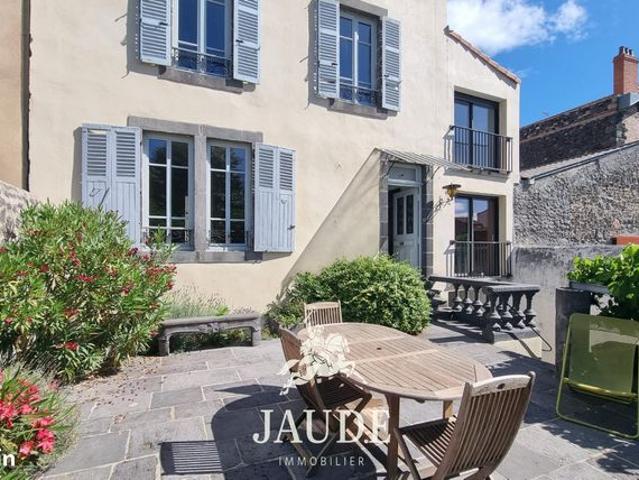 Maison de ville 6 pièces 145 m²