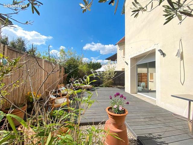 Maison de ville 6 pièces 146 m²
