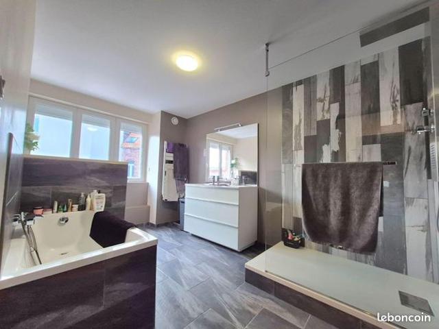 Maison de ville 6 pièces 148 m²