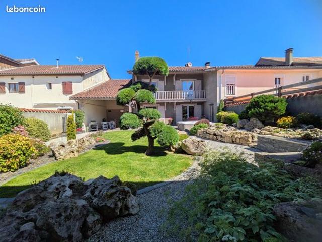Maison de ville 6 pièces 140 m²