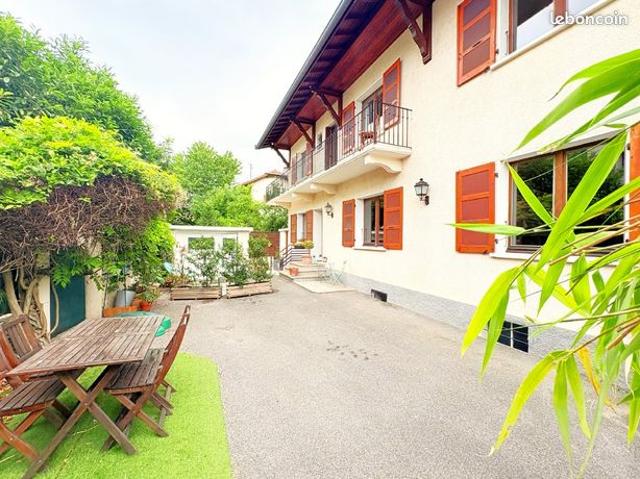 Maison de ville 6 pièces 140 m²