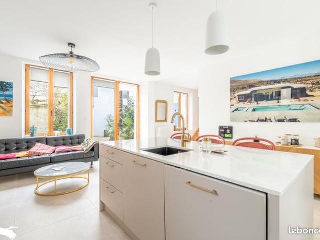 Maison de ville 6 pièces 141 m²