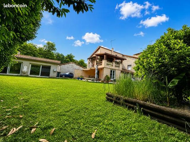 Maison de ville 6 pièces 142 m²
