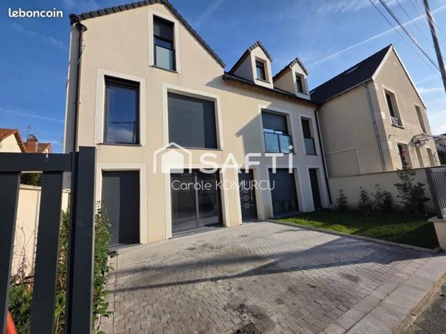 Maison de ville 6 pièces 156 m²