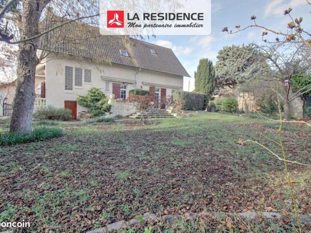Maison de ville 6 pièces 151 m²