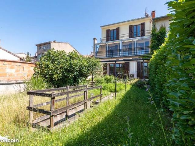 Maison de ville 6 pièces 151 m²