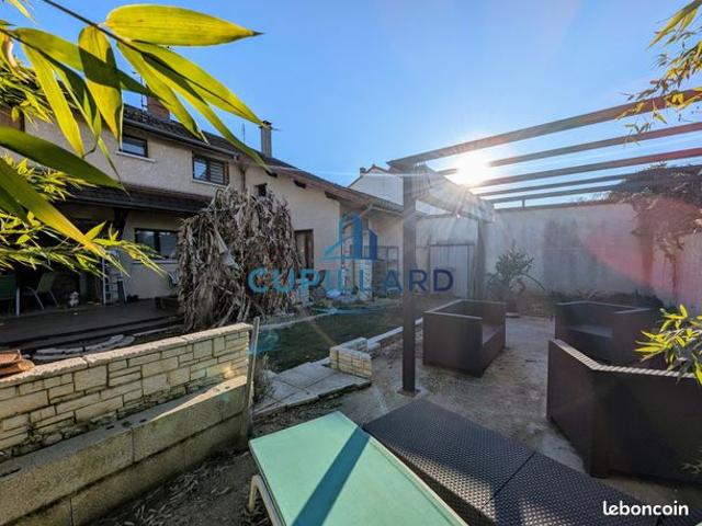 Maison de ville 6 pièces 160 m²