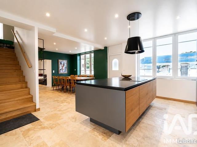 Maison de ville 6 pièces 179 m²