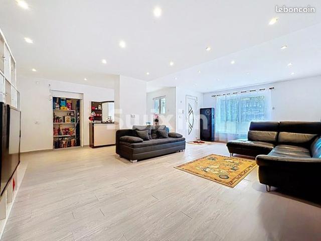 Maison de ville 6 pièces 172 m²