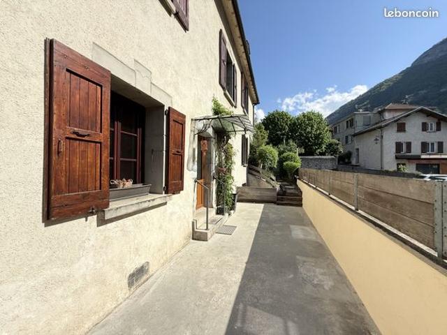 Maison de ville 6 pièces 184 m²