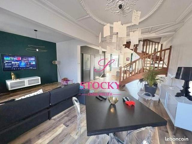 Maison de ville 6 pièces 185 m²