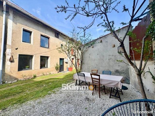 Maison de ville 6 pièces 180 m²