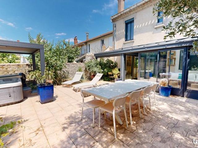 Maison de ville 6 pièces 194 m²
