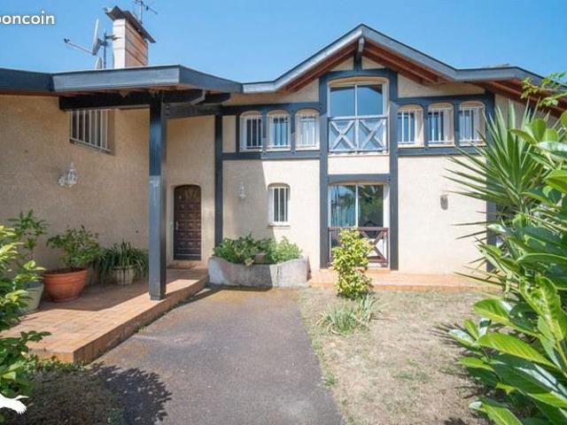 Maison de ville 6 pièces 200 m²