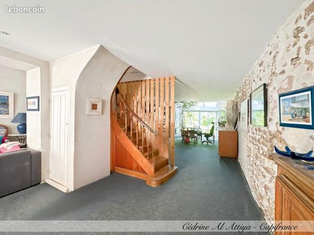 Maison de ville 6 pièces 211 m²