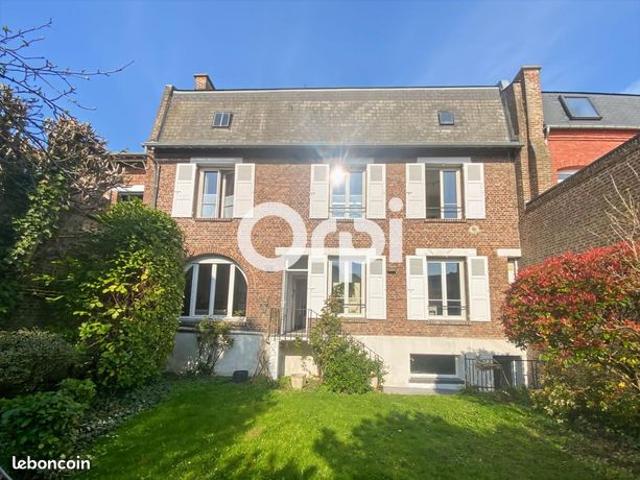 Maison de ville 6 pièces 220 m²