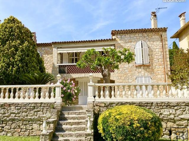Maison de ville 6 pièces 220 m²