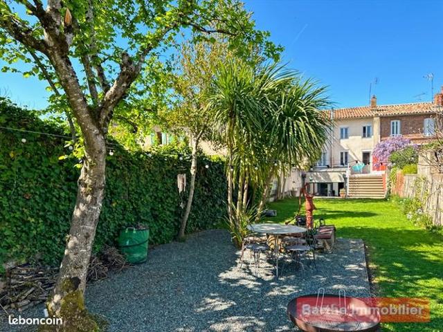 Maison de ville 6 pièces 238 m²