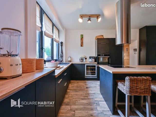 Maison de ville 6 pièces 231 m²