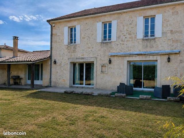 Maison de ville 6 pièces 245 m²