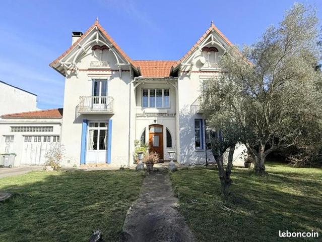 Maison de ville 6 pièces 250 m²