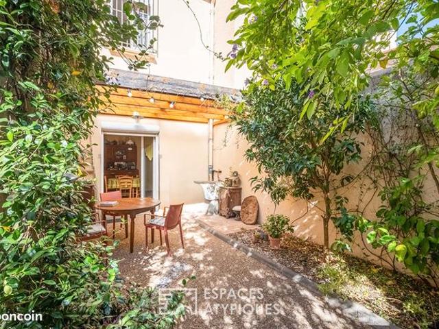 Maison de ville 6 pièces 250 m²