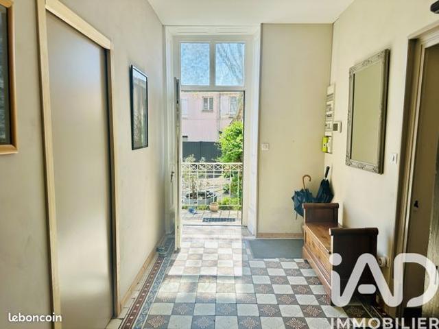 Maison de ville 6 pièces 261 m²
