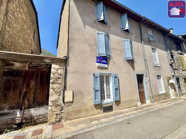 Maison de ville 8 pièces 123 m²