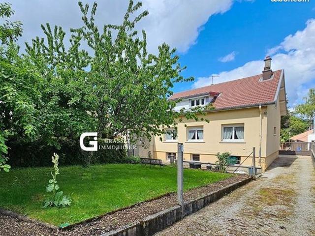Maison de ville 8 pièces 134 m²