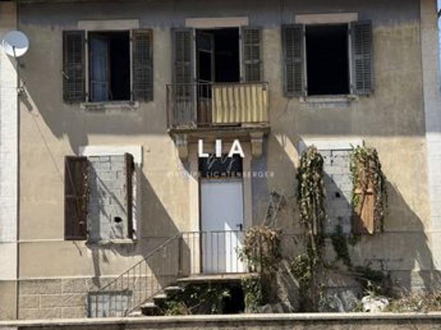 Maison de ville 8 pièces 144 m²