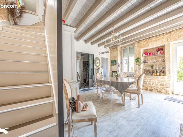 Maison de ville 8 pièces 147 m²