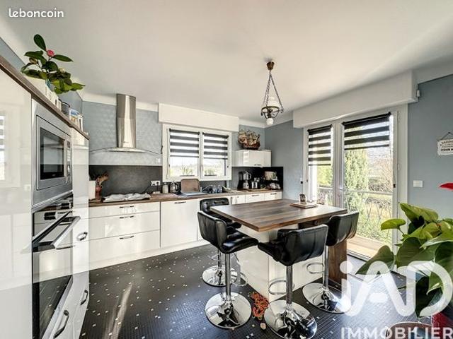 Maison de ville 8 pièces 140 m²