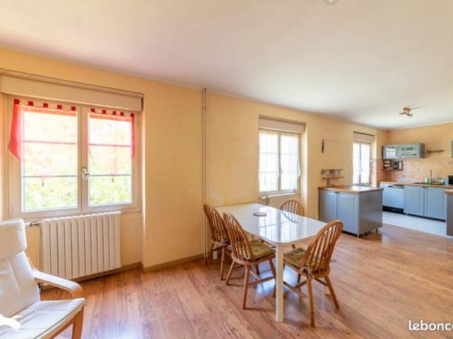 Maison de ville 8 pièces 140 m²