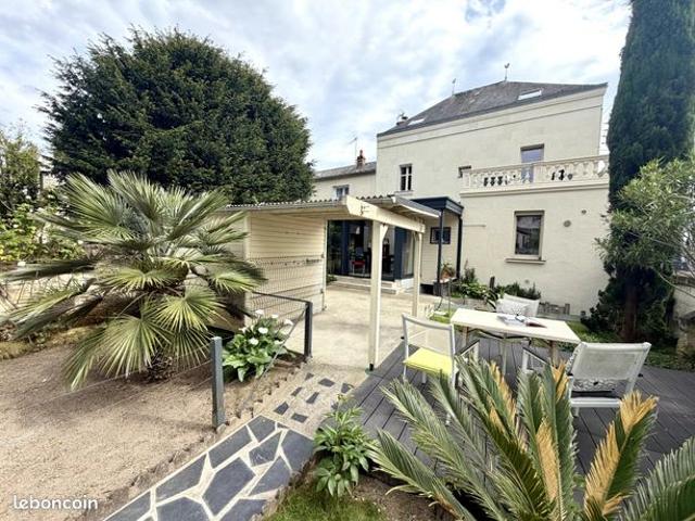Maison de ville 8 pièces 157 m²